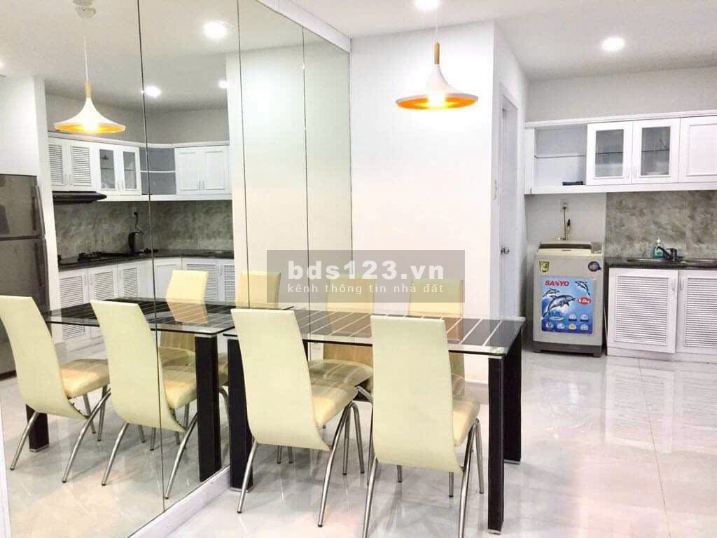 Bán căn hộ 2 PN view đẹp, thoáng mát, liền kề Phú Mỹ Hưng, tiện bề đi tứ tung. Đã giảm 50 triệu