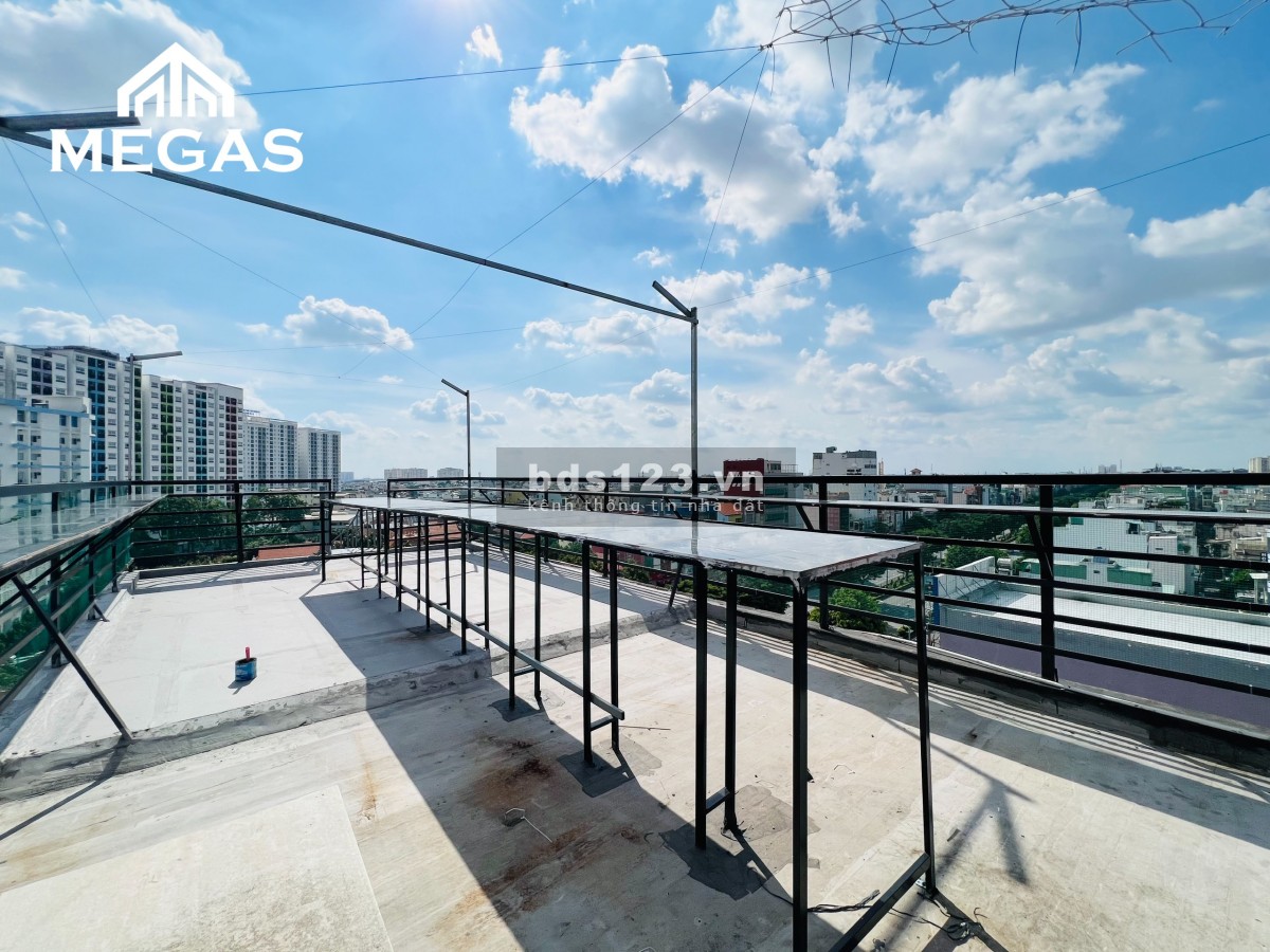 Cho thuê RoofTop kinh doanh, sẵn máy pha chế, Ngay mặt tiền đường Trường Chinh