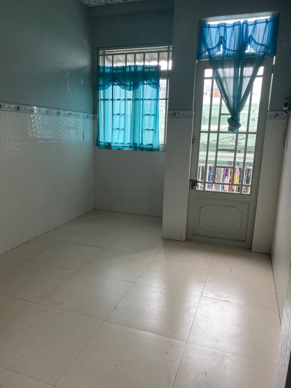 Cho thuê nhà hẻm 8m VTKD thông Lũy Bán Bích quận Tân phú dtsd 48m2 - 6 triệu