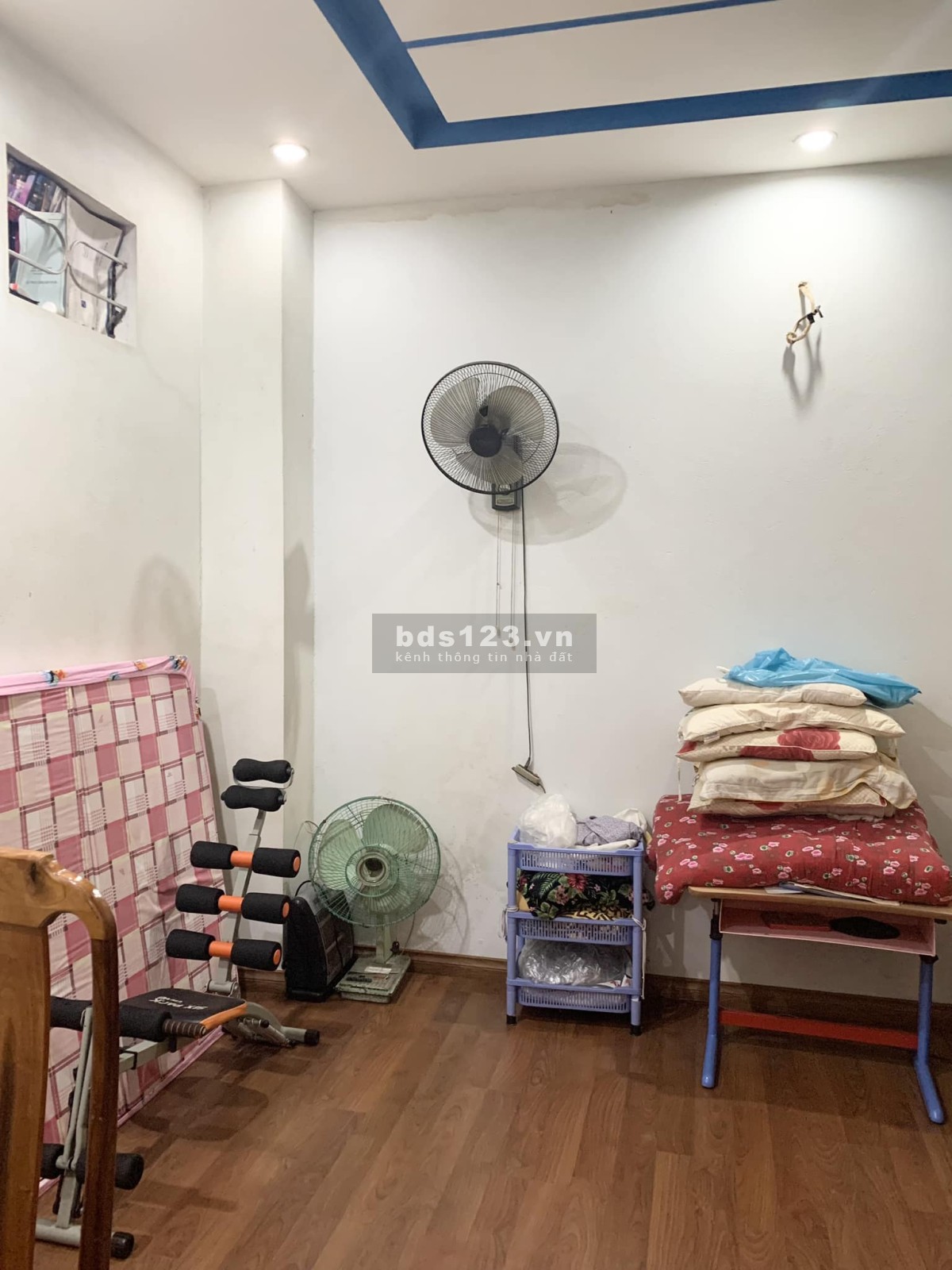 Bán nhà Cầu Giấy 3 mặt thoáng nhỉnh giá 5 tỷ