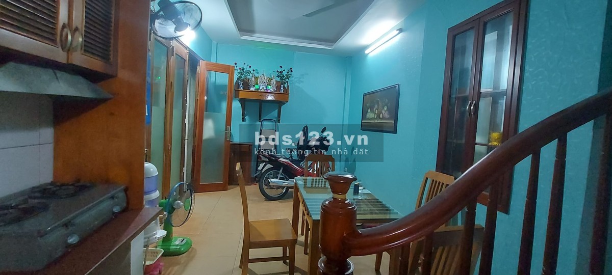 Bán nhà tại Dương Quảng Hàm, ô tô đỗ cửa, nhỉnh giá 3 tỷ