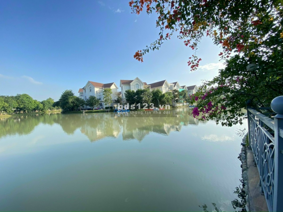 Siêu phẩm đơn lập góc, trung tâm dự án vị trí kim cương, phân khu Hoa Sữa, dự án Vinhomes Riverside