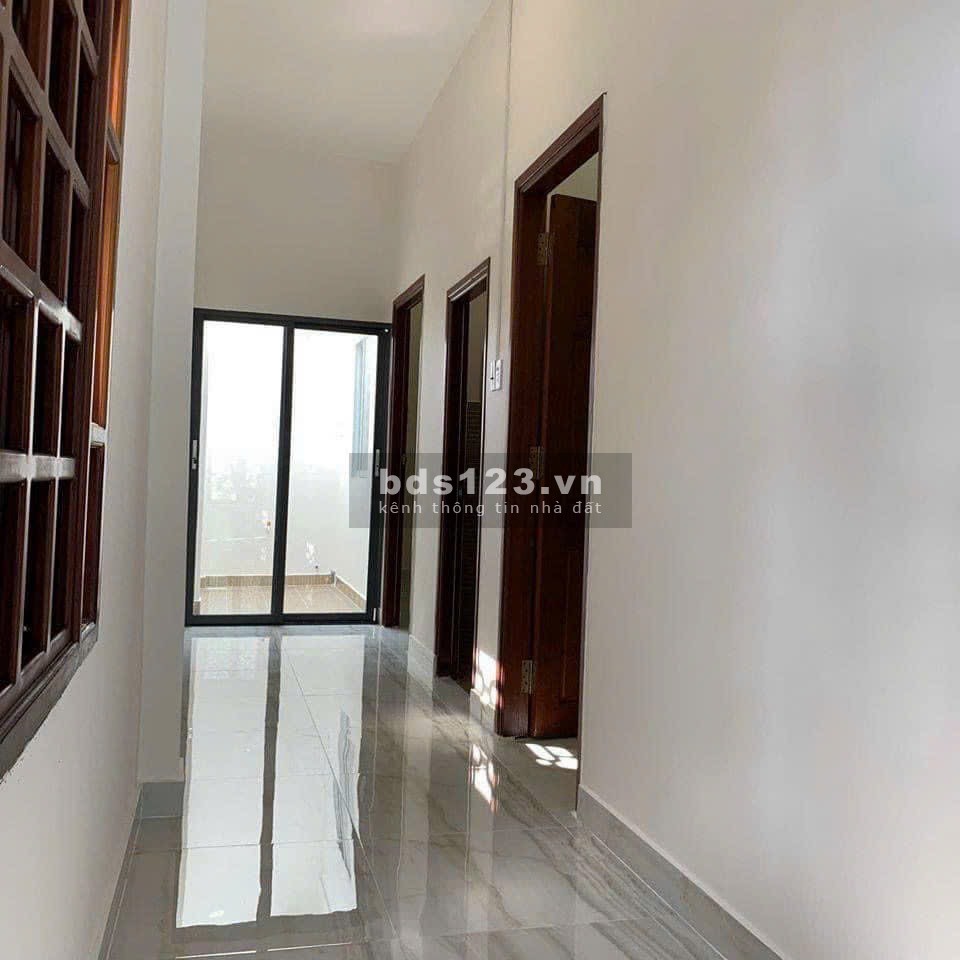 Nhà ngộp giá 1tỷ350 sổ hồng riêng nằm ngay gần Văn Miếu Trấn Biên Biên Hòa