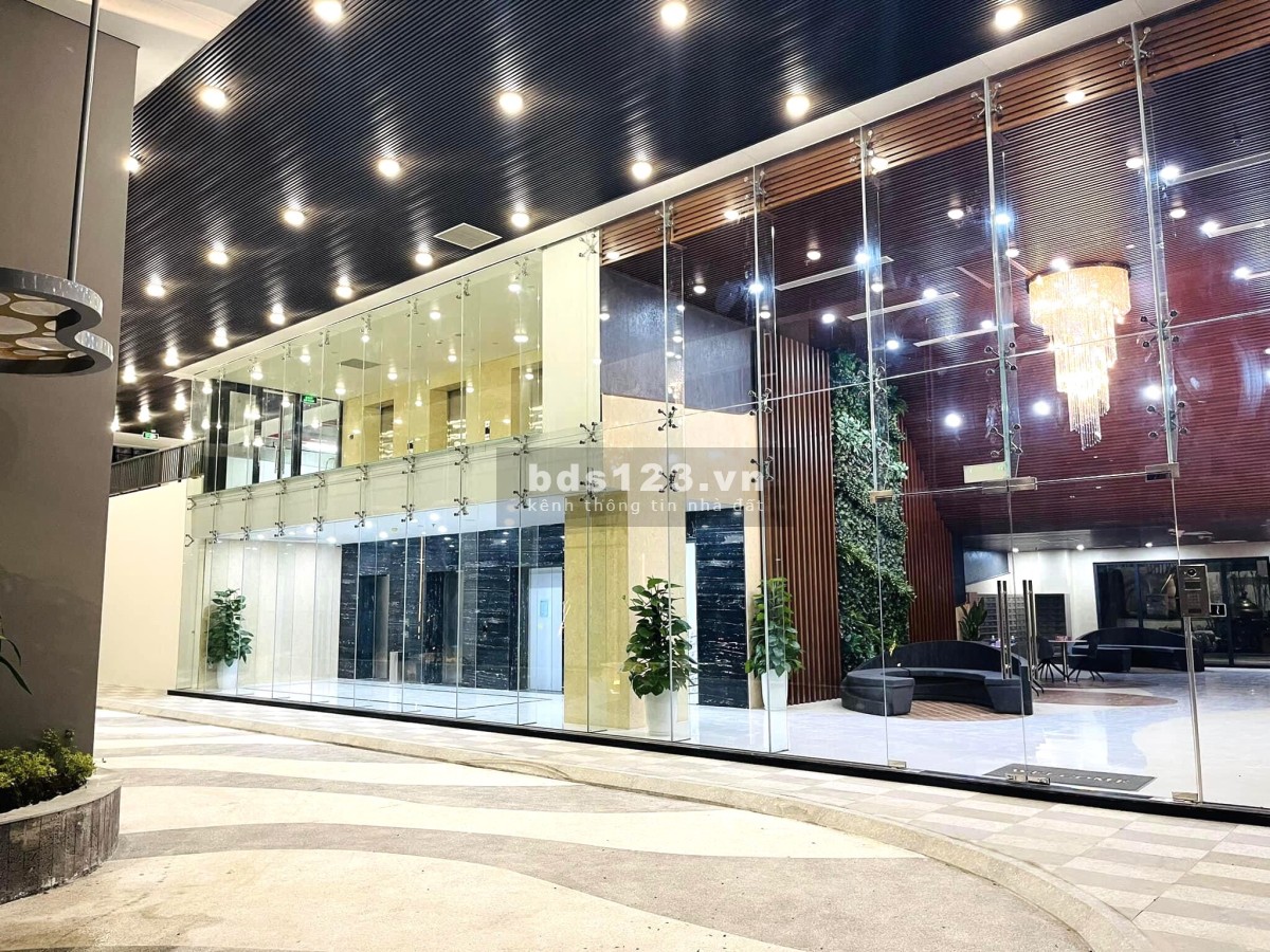 Xuất cảnh bán lô góc căn hộ cao cấp Happy One Premier, quận 12