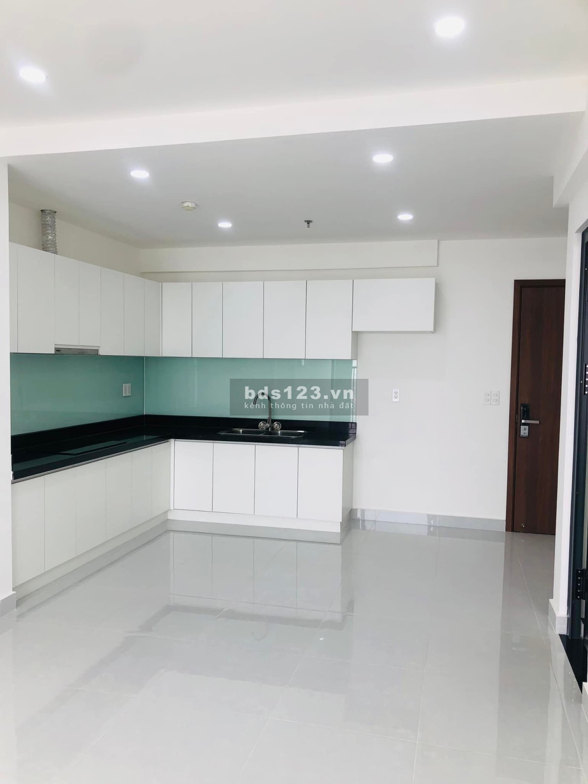 Xuất cảnh bán lô góc căn hộ cao cấp Happy One Premier, quận 12