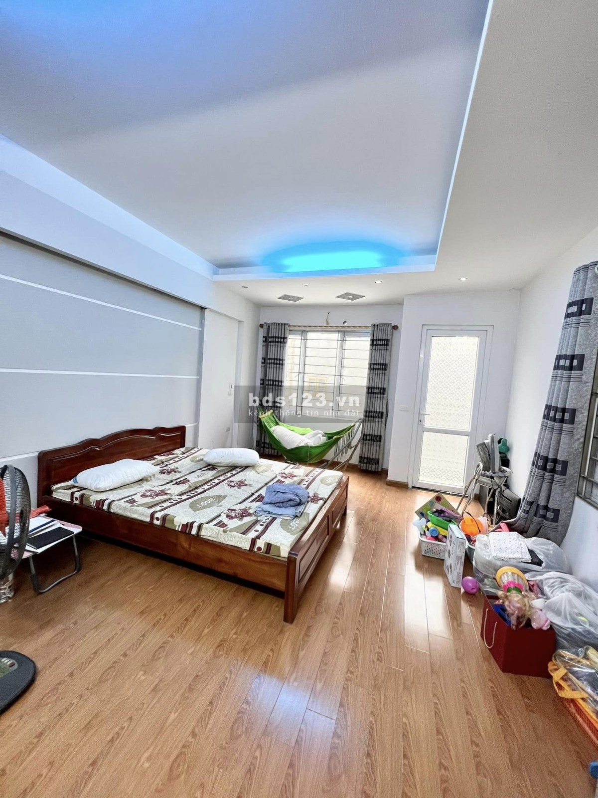 Nhà đẹp Vĩnh Hưng, lô góc 3 mặt thoáng, ngõ thông, gần oto, gần phố, 30M2 4 tầng, 3.1 tỷ ra Lộc Mạnh