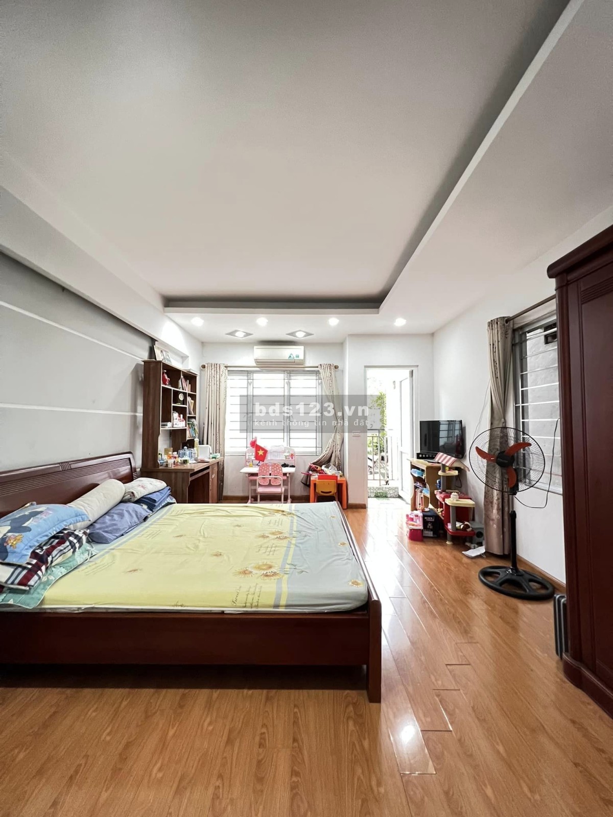Nhà đẹp Vĩnh Hưng, lô góc 3 mặt thoáng, ngõ thông, gần oto, gần phố, 30M2 4 tầng, 3.1 tỷ ra Lộc Mạnh