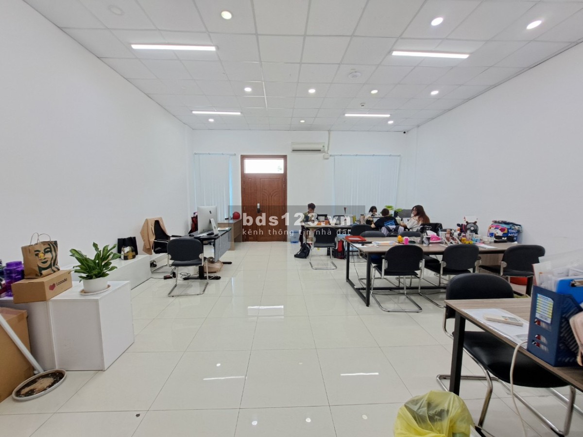 Cho thuê văn phòng Lakeview 1trệt 1lầu giá 80 triệu