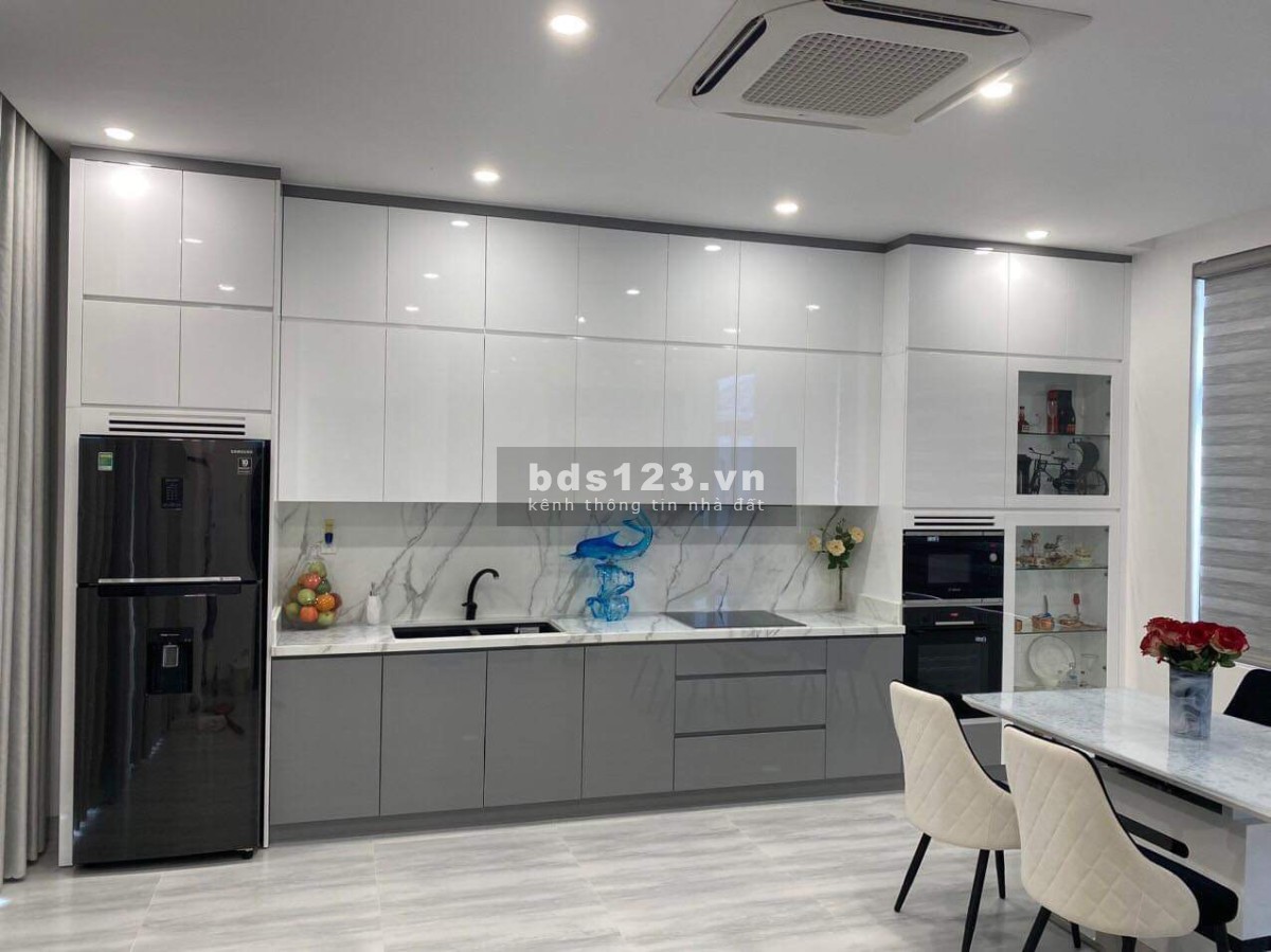 Bán cắt lỗ 5 tỷ căn nhà phố Vinhomes quận 9 có diện tích sử dụng 500M2