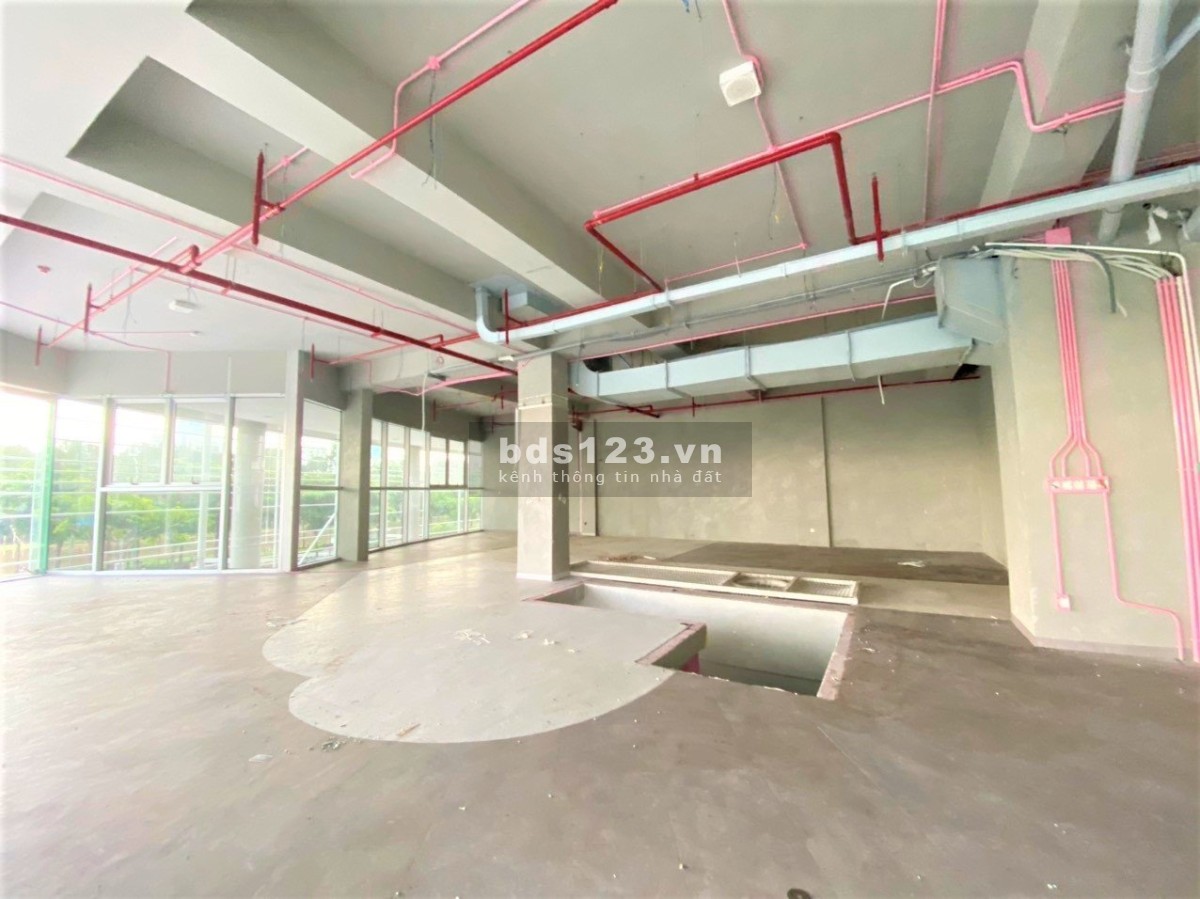 Cho thuê nguyên cặp shop Midtown M7 ngay mặt tiền đường 15, quận 7
