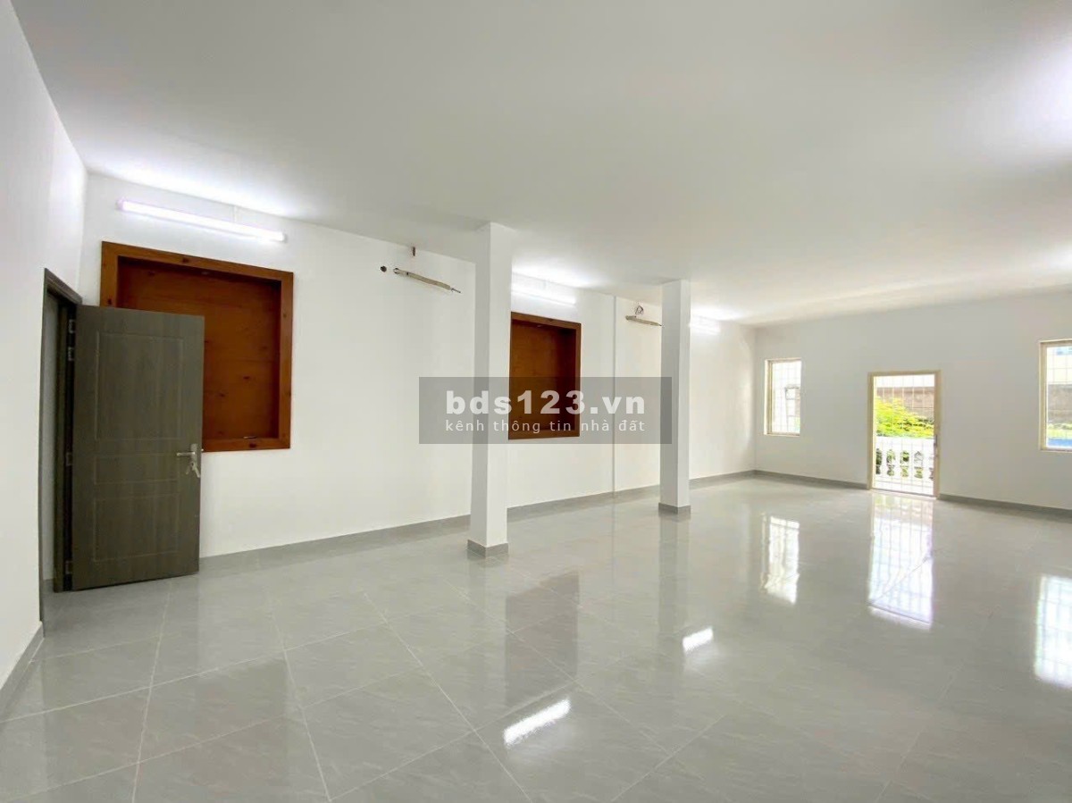 Cho thuê nhà phố mới xây 5 lầu 700m2 mặt tiền Tôn đức thắng, quận 1