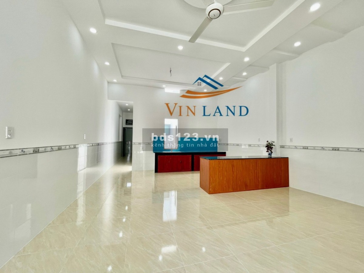 Cho thuê nhà mới đẹp 2PN có sân ôtô ngay KCN Amata
