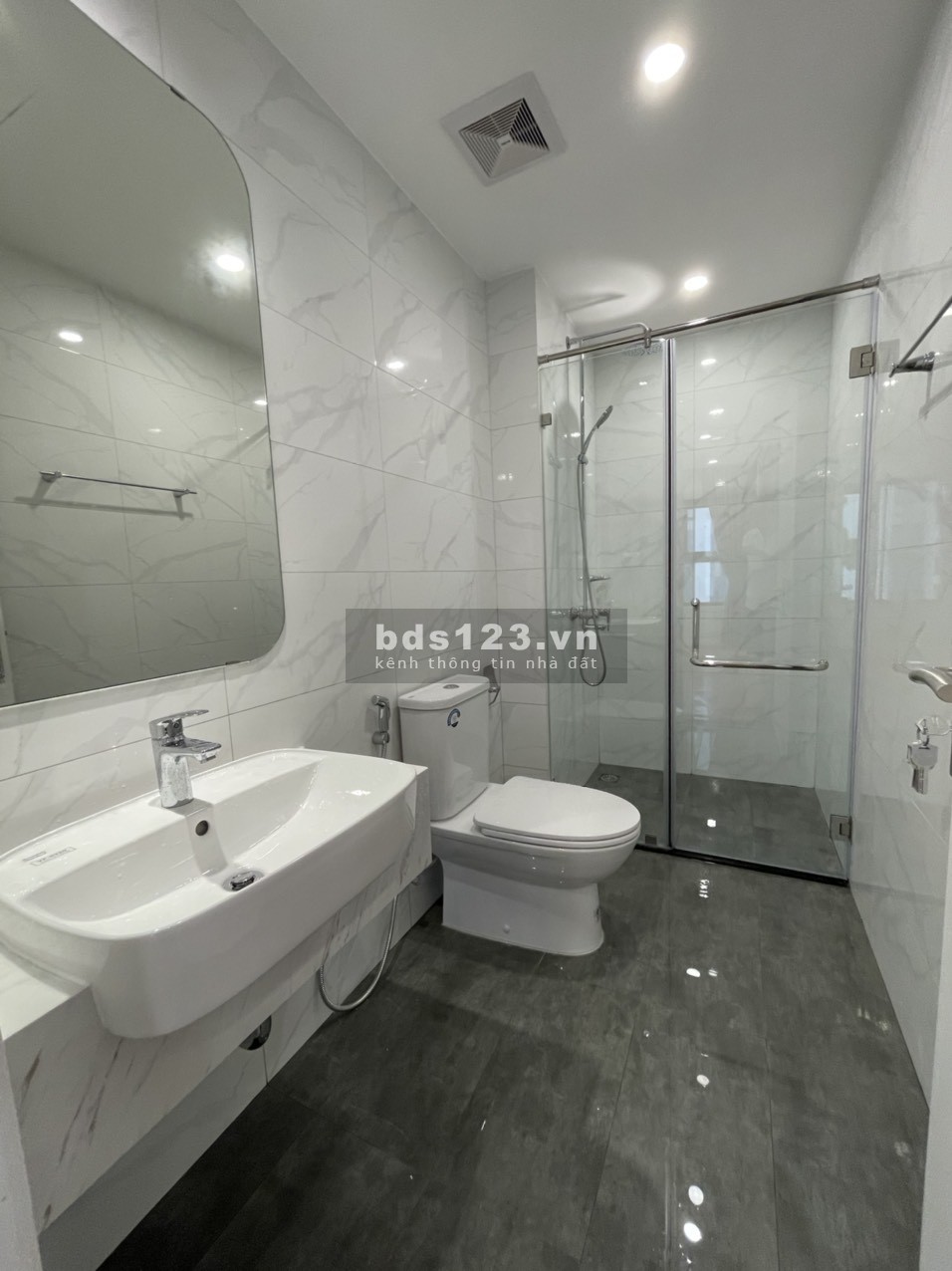 Bán căn hộ 2N+1,2WC 64m đồ cơ bản tòa Nguyệt Quế Imperia Smart City 2 tỷ9 bao phí
