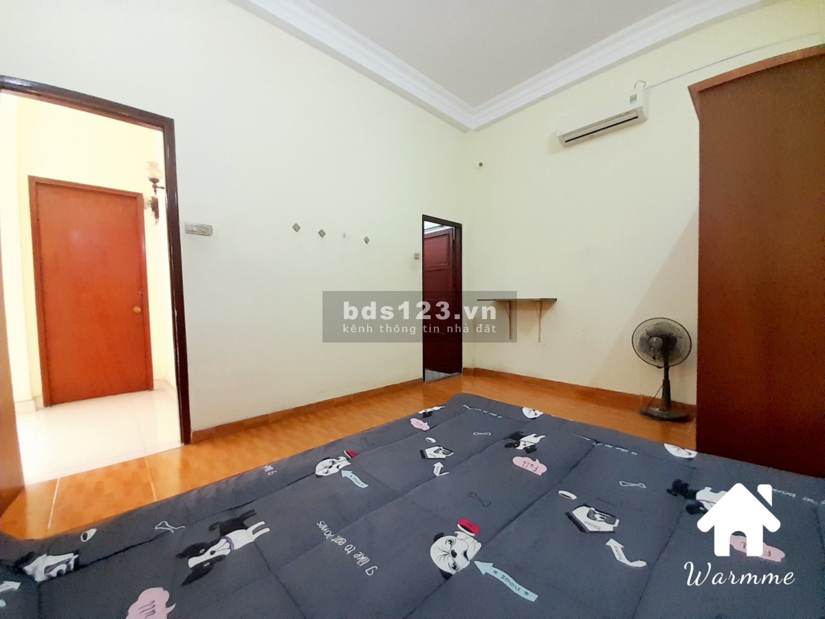 Cho thuê phòng trọ chính chủ ở Bình Thạnh, gần Hàng Xanh, có bancol, nội thất