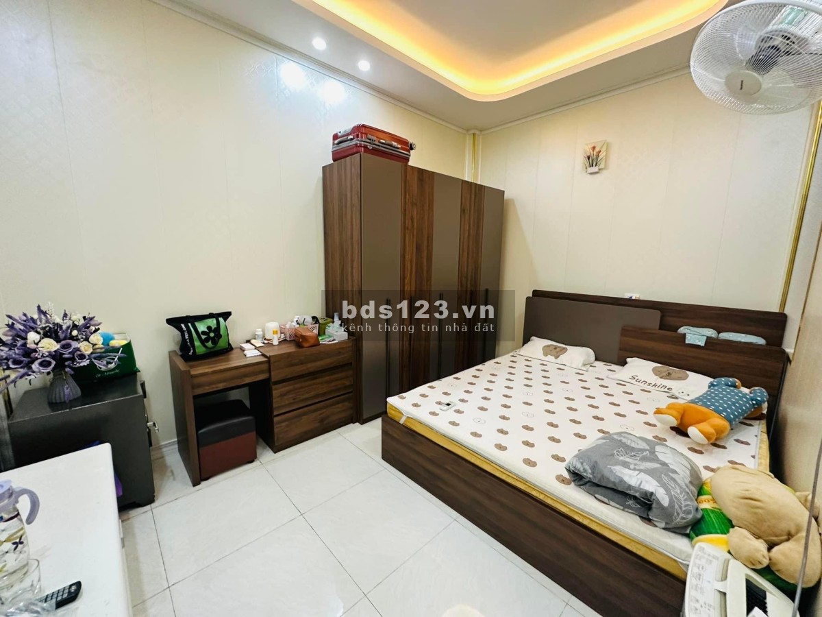 Cần bán nhà mặt phố nguyễn công hoan ba đình.mặt tiền 5,2m,6 tầng ,13 tỉ