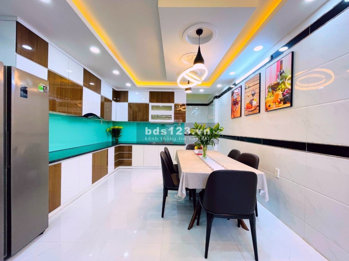 BÁN NHÀ, 2 MẶT TIỀN 5M, ( 5 X 19 ) NGAY LÃ XUÂN OAI, THỦ ĐỨC, NHỈNH 6 TỶ