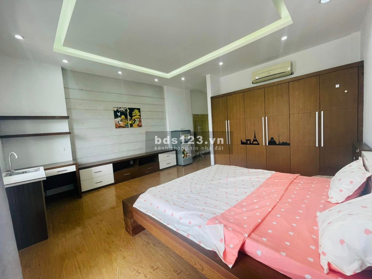 Cho thuê căn hộ cao cấp đường D4, KDC Him Lam, quận 7.