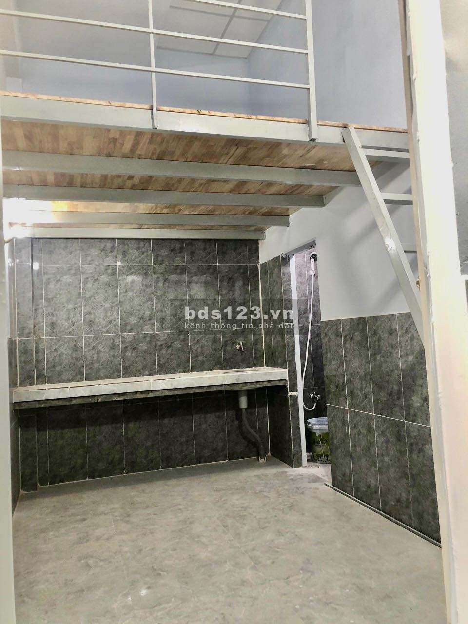 Trống một phòng 2 triệu 8 Trần Trọng Cung, quận 7