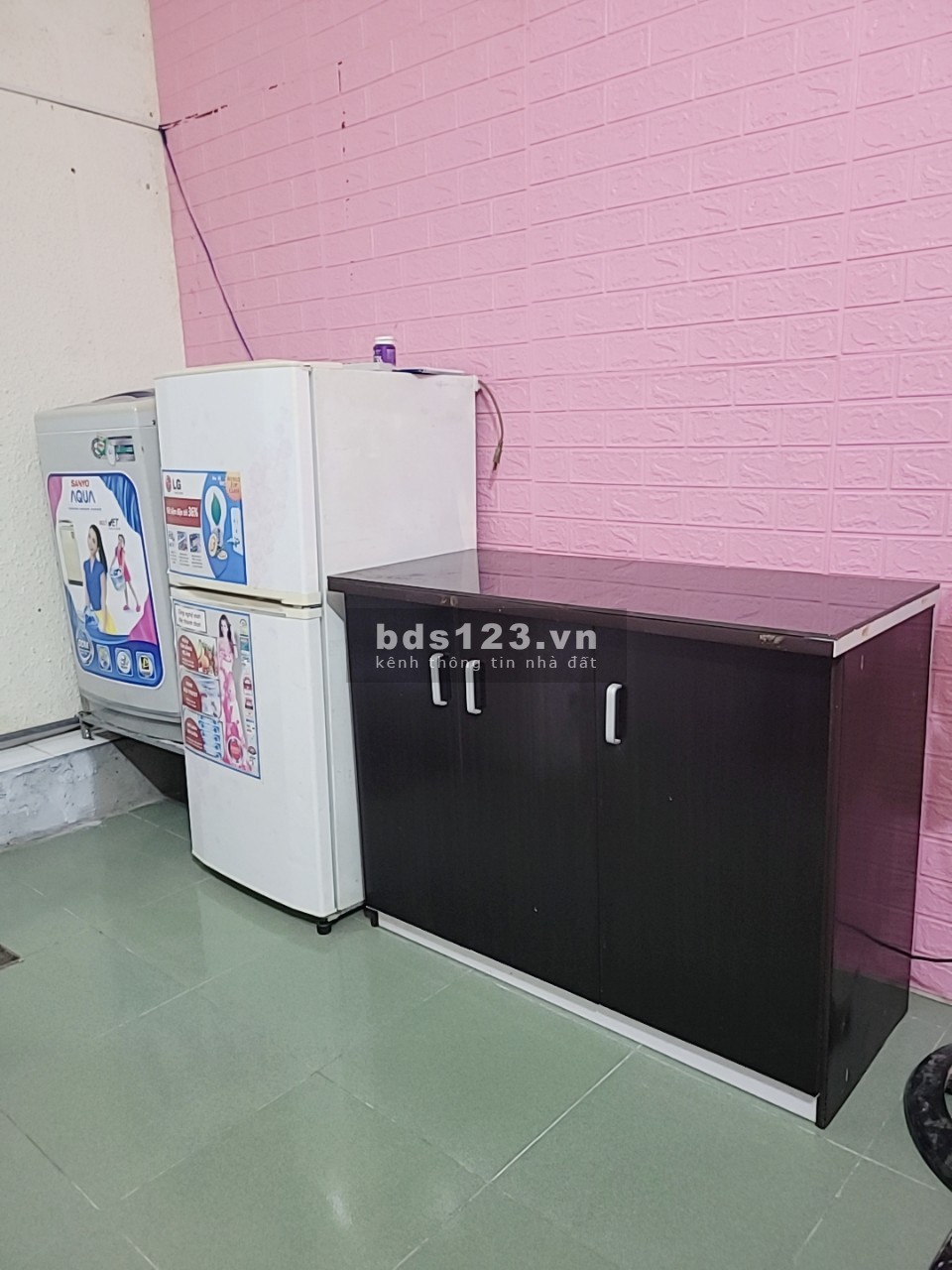 Phòng trọ ngay mặt tiền đường Trần Trọng Cung, ngay khu dân cư cao cấp Nam Long.
