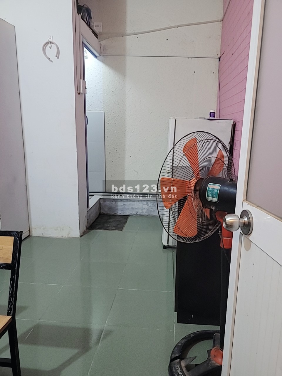 Phòng trọ ngay mặt tiền đường Trần Trọng Cung, ngay khu dân cư cao cấp Nam Long.