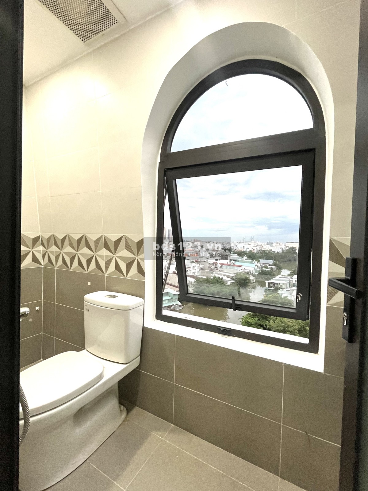 Khai trương phòng trọ cao cấp đường số 79, Tân Quy, quận 7