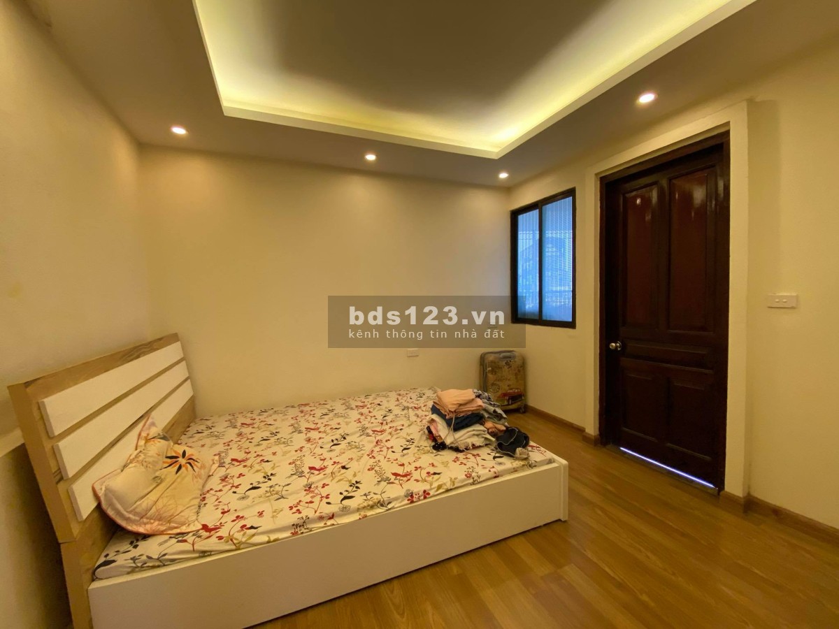 Bán nhà ngo quyen, ha dong 33m2 6 tang 4 ngu mat tien 3,6m giá 3.5 tỷ