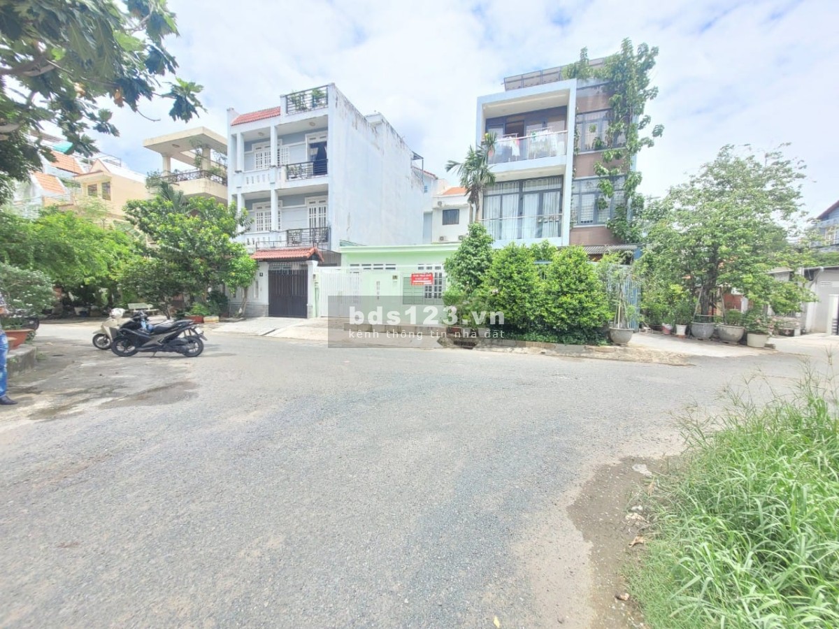 Bán đất tặng nhà cấp 4, dt 119m2, đường số 5 Hiệp Bình Chánh, Thủ Đức