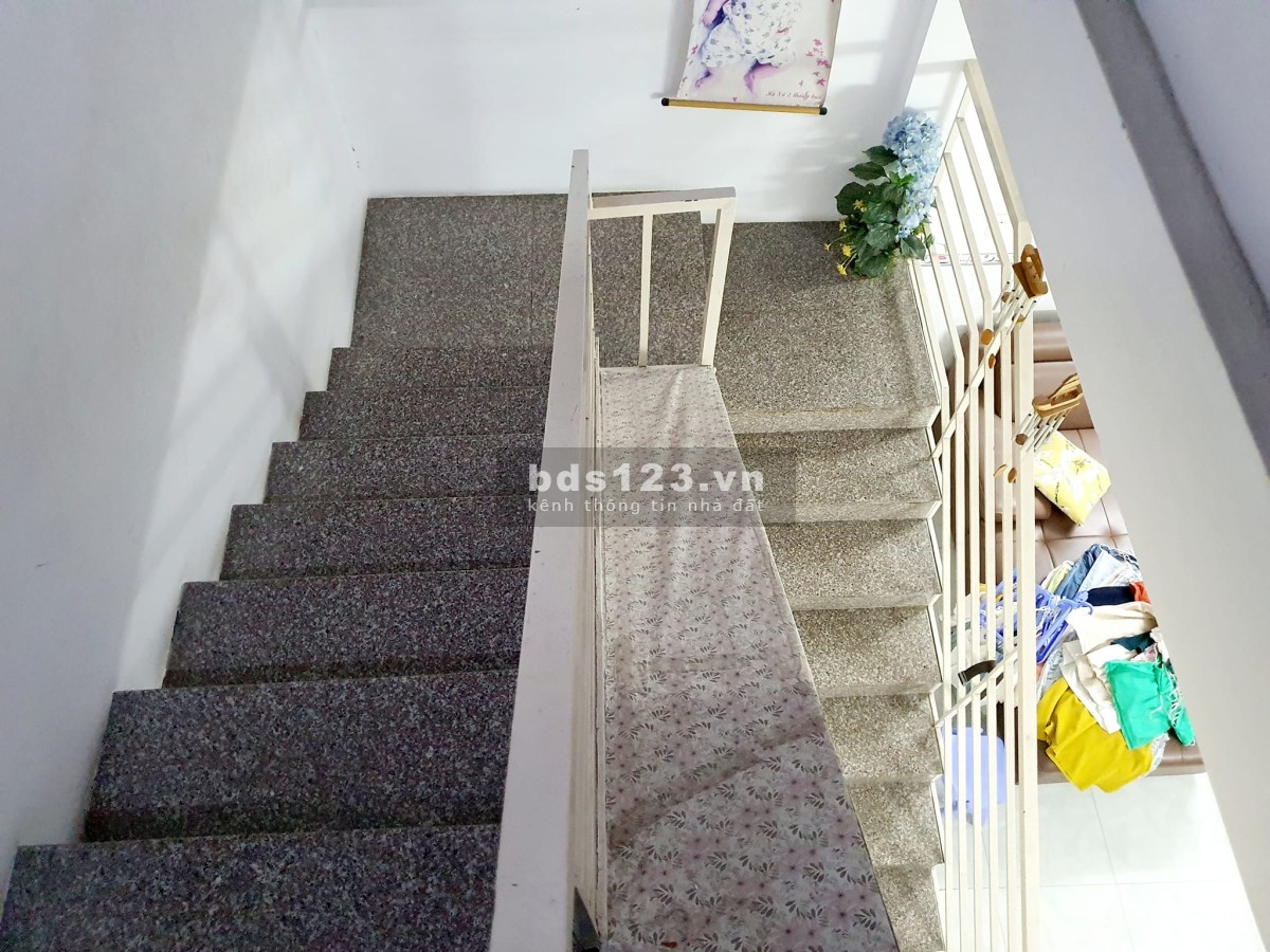 Bán nhà 2 lầu dt 77m2, đường 48, Hiệp Bình Chánh, Thủ Đức, 5p tới GG mall