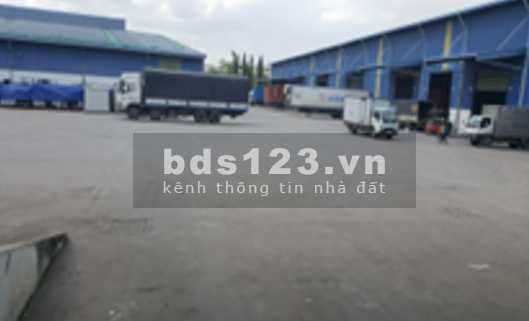 Cho thuê mặt bằng shophose đẹp, kho bãi rộng rãi hiện đại, giao thông thuận tiện ngay KCN Sóng Thần