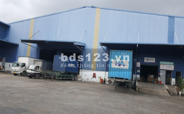 Cho thuê mặt bằng shophose đẹp, kho bãi rộng rãi hiện đại, giao thông thuận tiện ngay KCN Sóng Thần