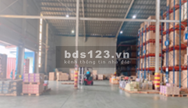Cho thuê mặt bằng shophose đẹp, kho bãi rộng rãi hiện đại, giao thông thuận tiện ngay KCN Sóng Thần