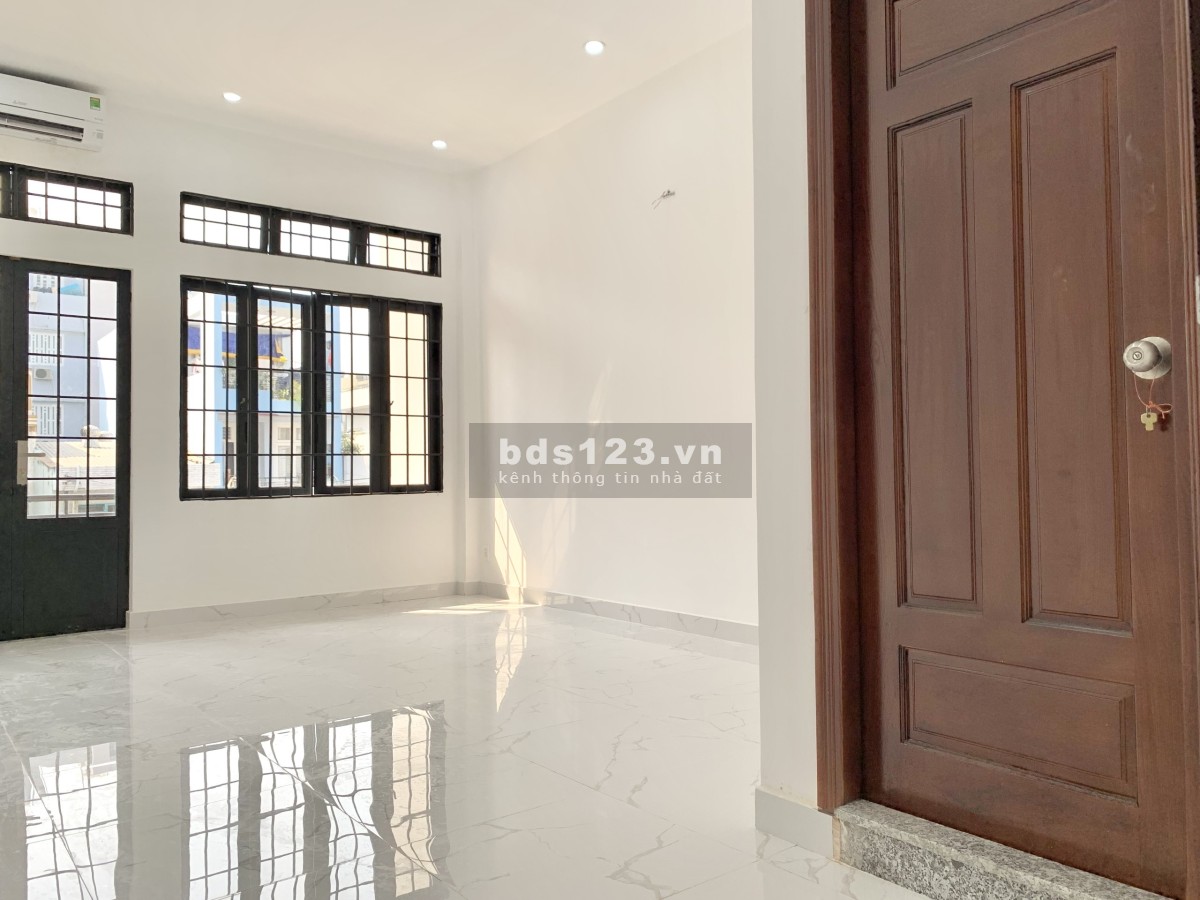 Bán nhà 2 lầu DT 4x23m mới hoàn thiện mặt tiền khu Cư Xá Ngân Hàng Quận 7