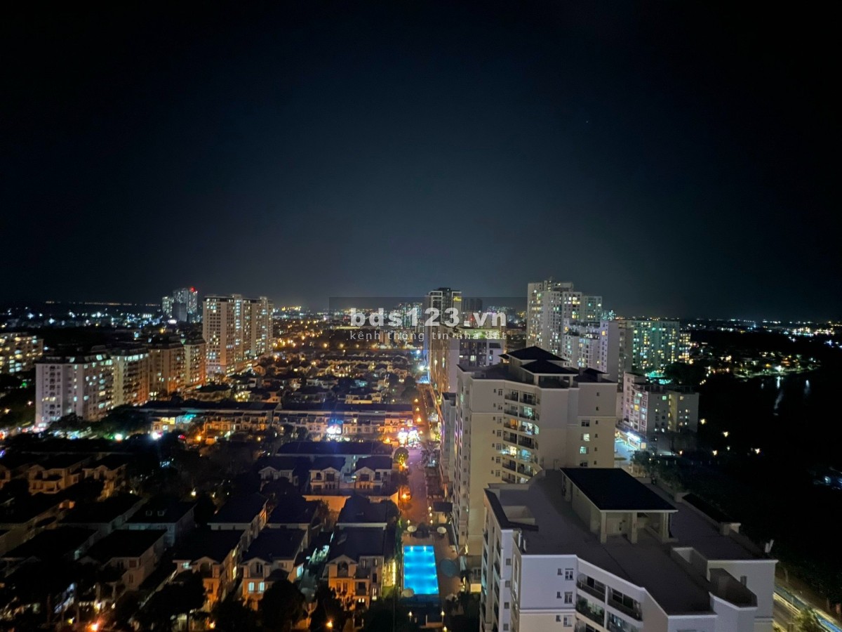 Cần bán nhanh căn hộ cao cấp 2PN Midtown Phú Mỹ Hưng, Có sổ, có sẵn HĐT