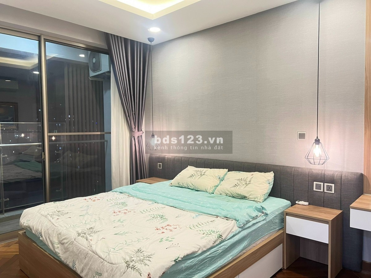 Cần bán nhanh căn hộ cao cấp 2PN Midtown Phú Mỹ Hưng, Có sổ, có sẵn HĐT