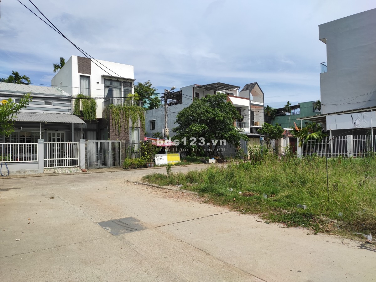 Bán 90m2 đất thổ cư gần Bệnh viện Vĩnh Điện, đường 6m, hỗ trợ thuế phí ra sổ LH 0918852552