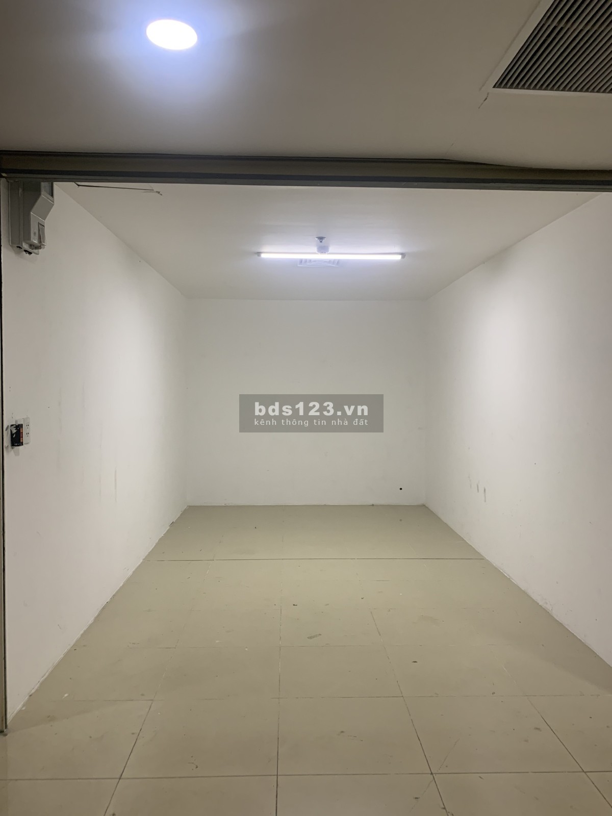 Chính chủ cho thuê Kios MT đường Âu Cơ diện tích 9-16 m2, giá chỉ từ 1.1 triệu / tháng 0933 964 533