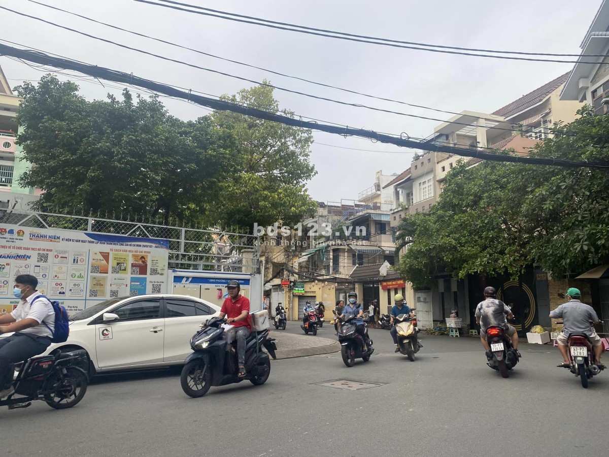 Bán nhà Tân Bình, mặt tiền kinh doanh hẻm 64/* Đồng Đen, Tân Bình