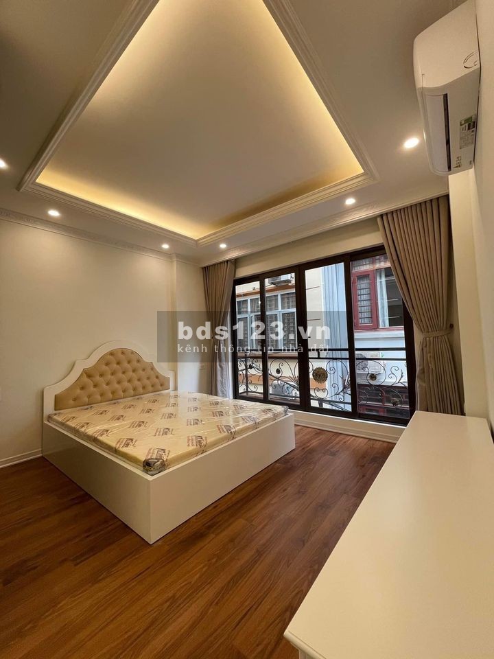 Bán nhà đẹp Xuân La -Gần Ngoại Giao Đoàn – Ngõ thông tứ tung – 45m 5 tầng, chỉ 4,4tỷ - cách ô tô 5m