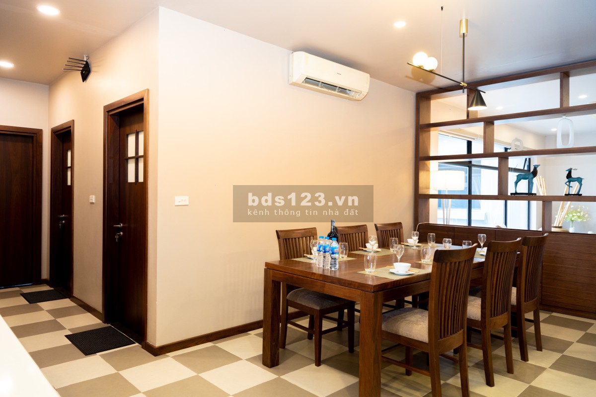 Cho thuê căn hộ 2pn 2wc, tòa nhà Việt Đức