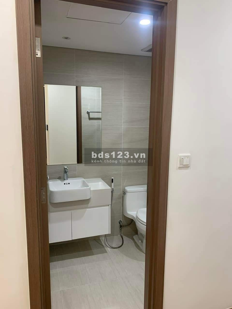 Vinhomes Skylake: Chính chủ cho thuê căn 2n2wc 68m thông thủy, đồ cơ bản như hình