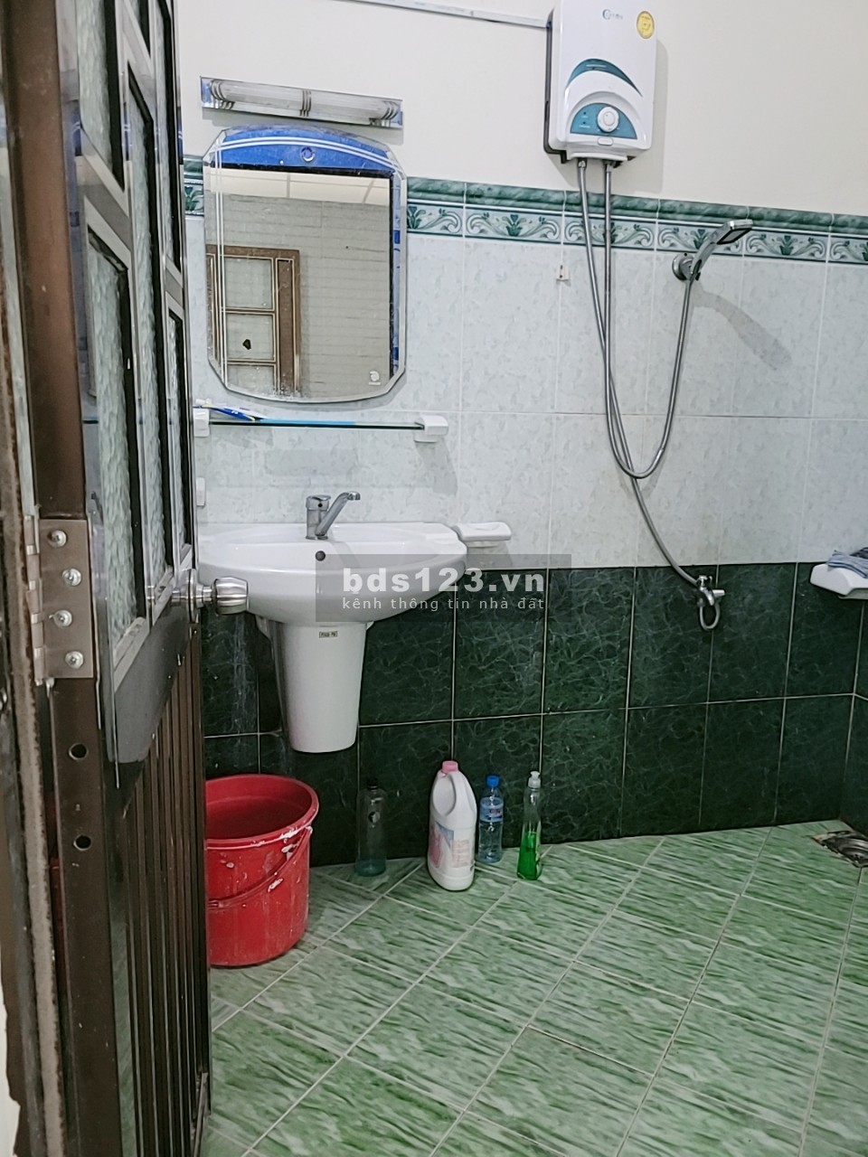 Phòng trọ ngay mặt tiền đường Trần Trọng Cung, ngay khu dân cư cao cấp Nam Long.