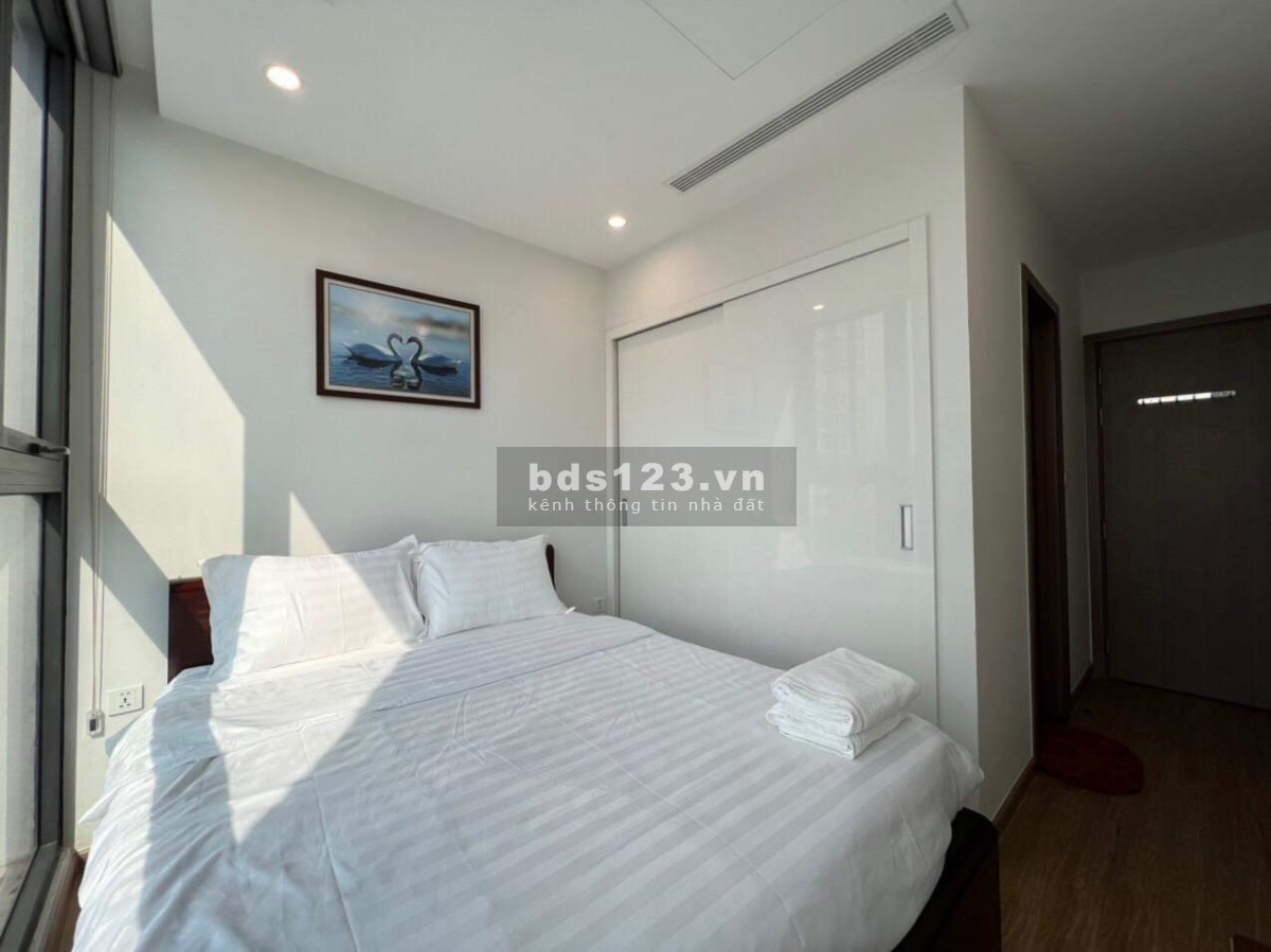 Vinhomes Sky lake: Chính chủ cần bán căn hộ chung cư 2n2wc tầng trung đẹp giá cạnh tranh