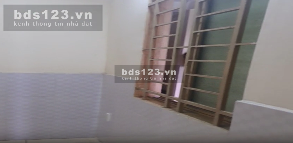Phòng mặt tiền đường lớn Tân sơn 3,5 m×7m ,rộng rồi có gác thuận tiện để ở, buôn bán, kinh doanh, vv