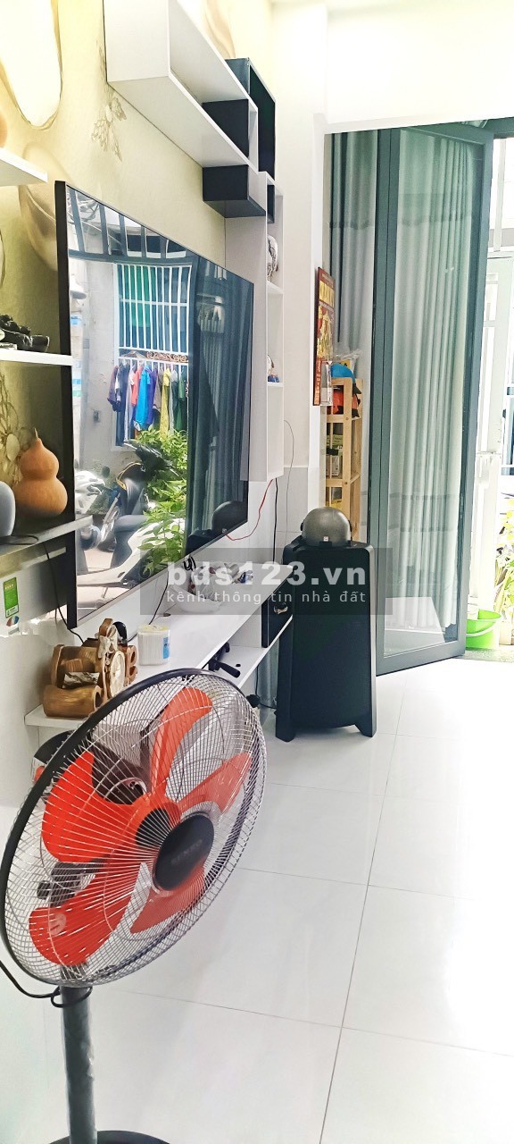 Bán nhà chính chủ 3.5M x 9.8M tại Bình Tân, TPHCM chỉ 2,760 tỷ