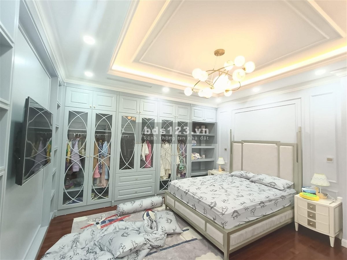 Biệt Thự tuyệt đẹp, trung tâm Ba Đình. 168m, 5T, Mt 8m, 38 Tỷ. Nội thất đẳng cấp, cuộc sống viên mãn