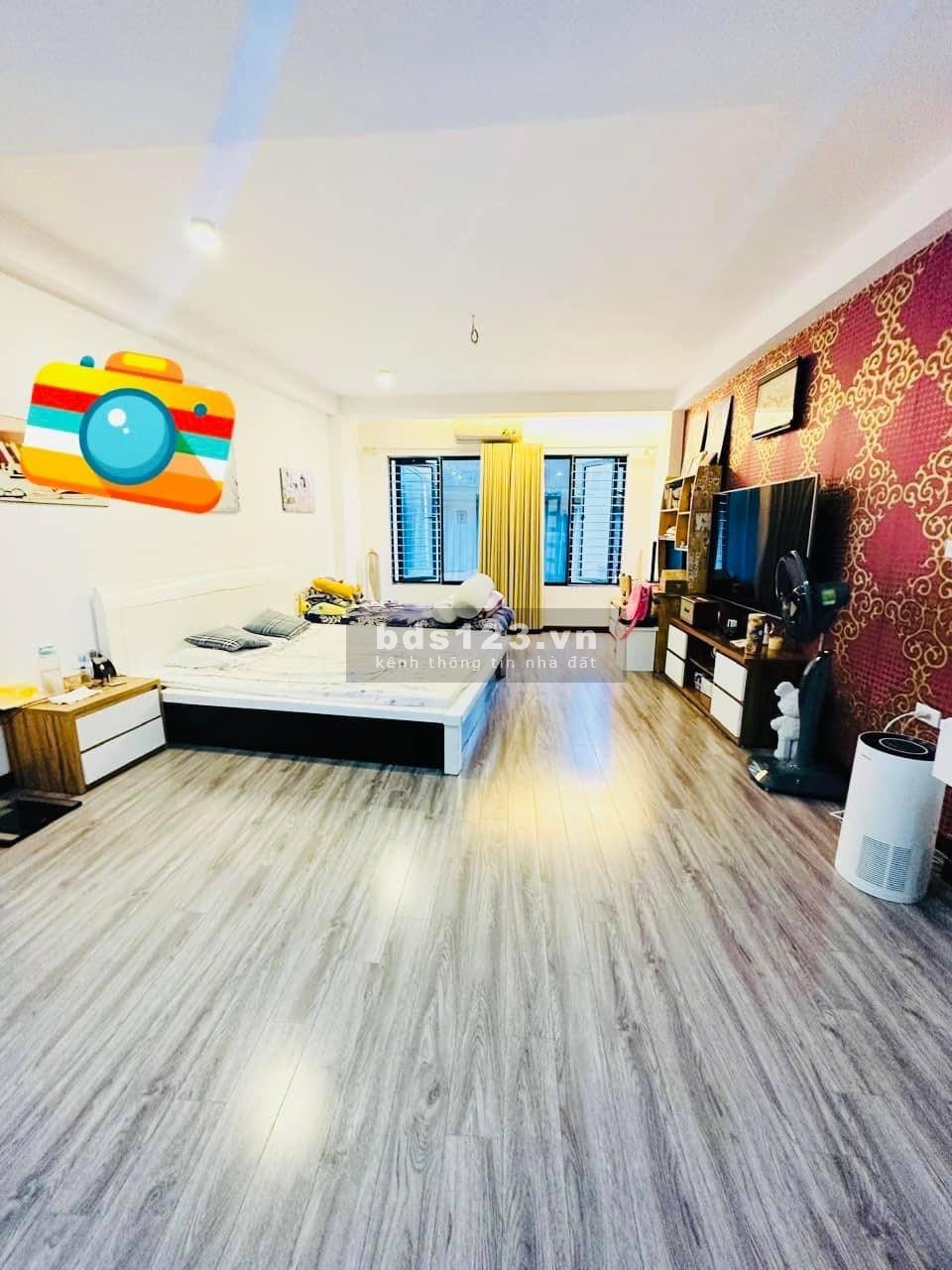 Nhà Hà Nội siêu đẹp, 4 phòng ngủ - Sát phố - Cách Tây Hồ vài mét - An sinh đỉnh, ngõ thông