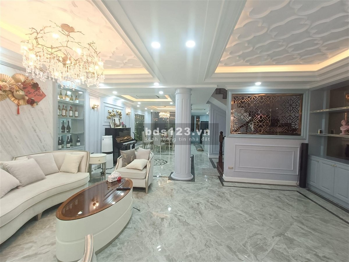 Biệt Thự tuyệt đẹp, trung tâm Ba Đình. 168m, 5T, Mt 8m, 38 Tỷ. Nội thất đẳng cấp, cuộc sống viên mãn