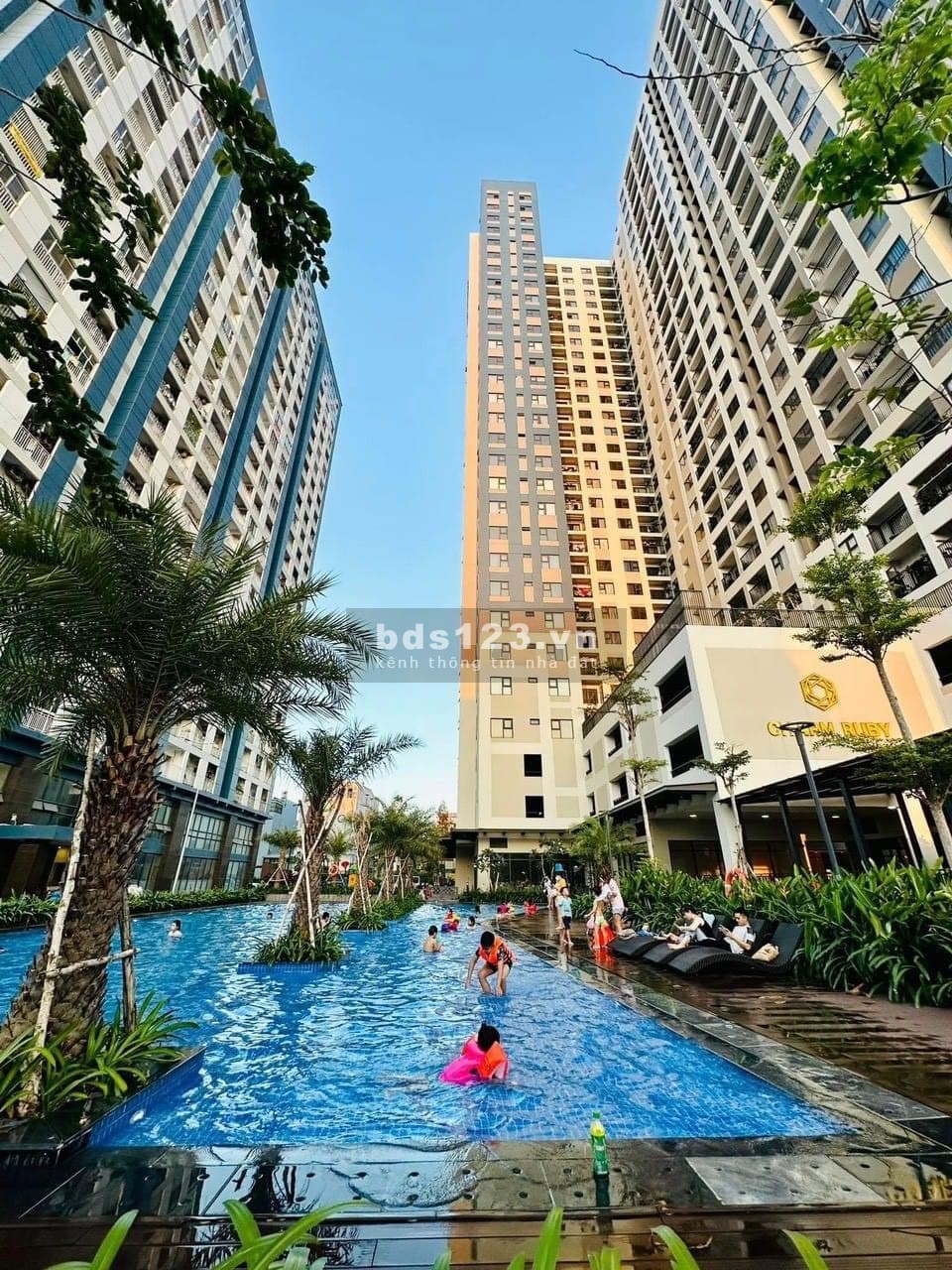 Chính chủ cần bán căn hộ Charmplaza - Kế bên Vincom Dĩ An