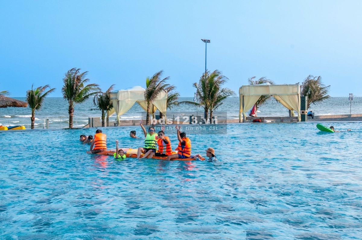Căn hộ nghỉ dưỡng view biển 100% sở hữu bãi biển riêng dài hơn 500m