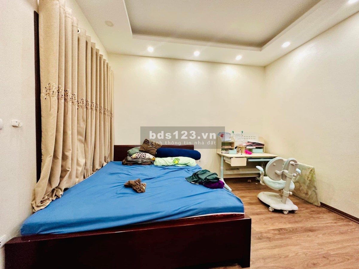 HOT bán nhà Lê Thanh Nghị, Hai Bà Trưng DT 50m² x 4 tầng, giá hơn 4 tỷ